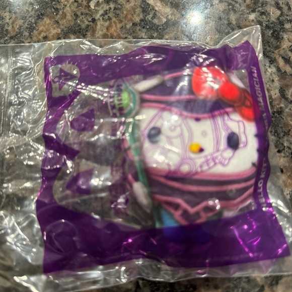 Hello Kitty Dark Magician Toy - Picture 1 of 1